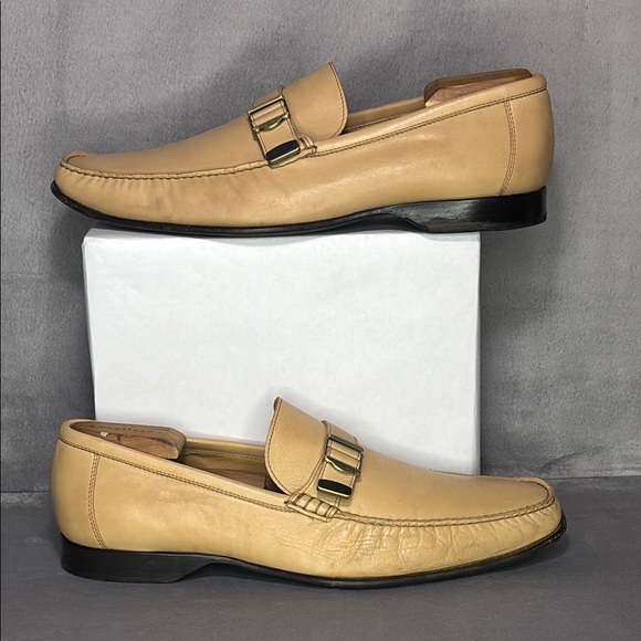 🔥🔥🔥 VTG Bally Tan Leather Loafers with Metal Buckle Size: 11.5🔥🔥🔥 - Picture 1 of 8